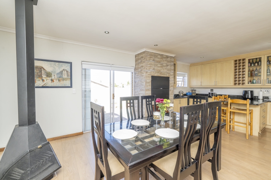 3 Bedroom Property for Sale in Protea Heights Western Cape